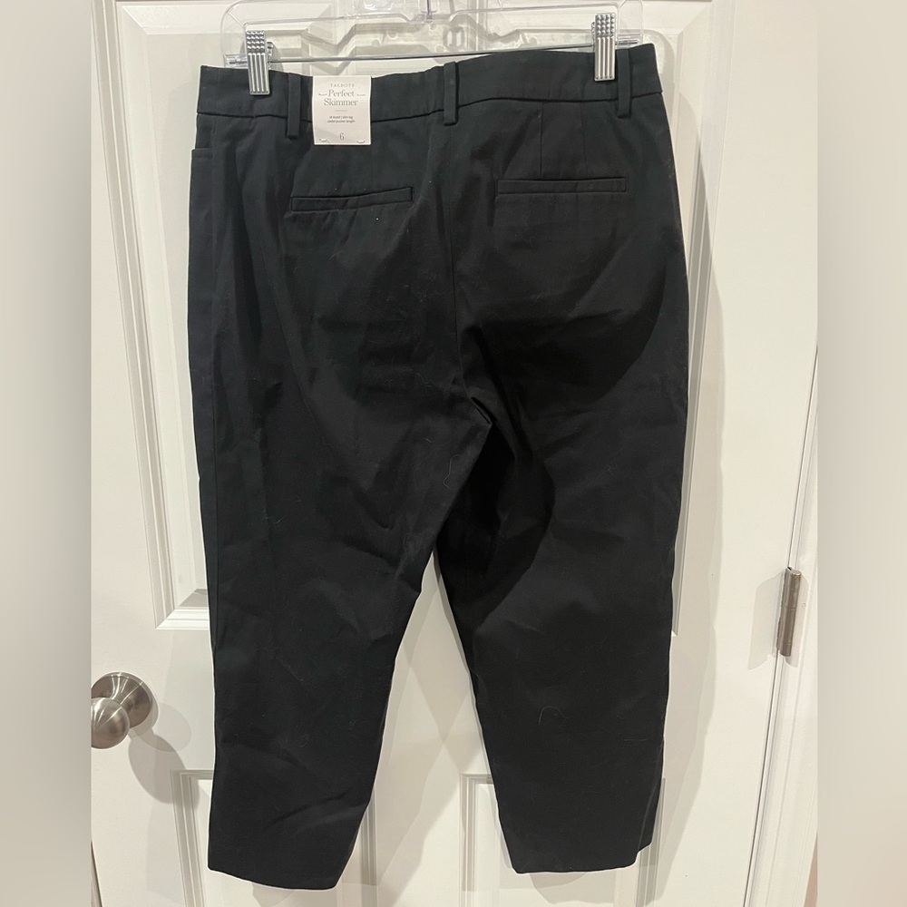 Talbots NWT Perfect Skimmer Slim Leg Pedal Pusher Size 6 - Picture 3 of 4